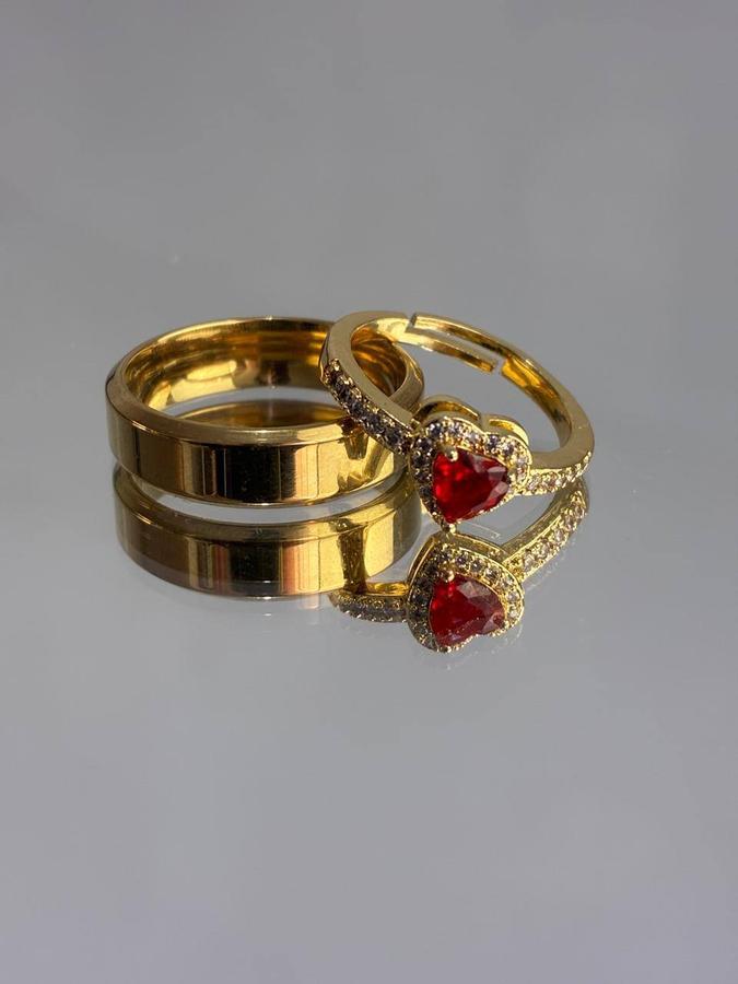 Anillo Dorado con Piedra